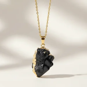 dije colgante de turmalina